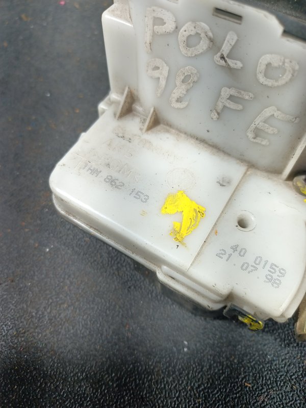 Fecho Porta VW POLO III FRENTE ESQUERDA 1HM862153