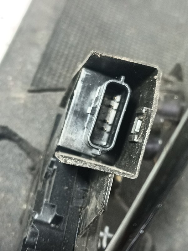 Fecho Porta RENAULT SCENIC IV FRENTE ESQUERDA 805032148R