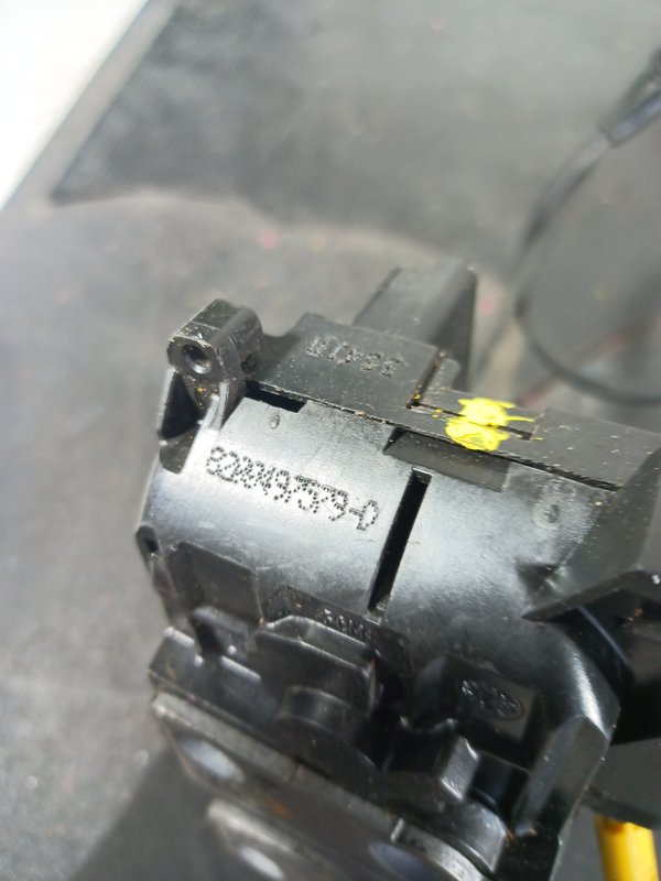 Fecho Porta RENAULT KANGOO II FRENTE ESQUERDA 8200497579D