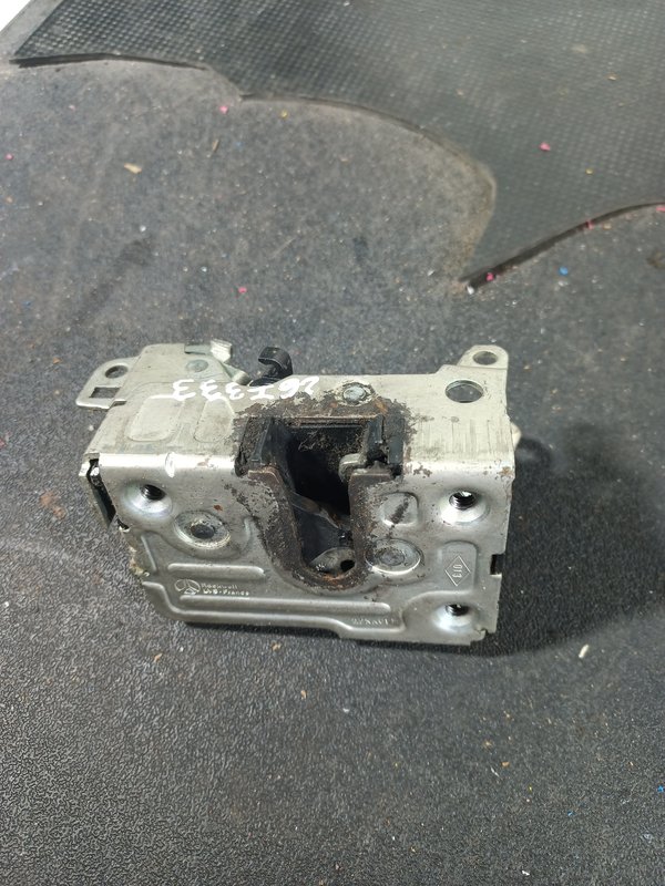 Fecho Porta DACIA LOGAN I FRENTE ESQUERDA 8200928452
