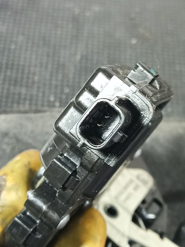 Fecho Porta DACIA SPRING FRENTE ESQUERDA 805036005R