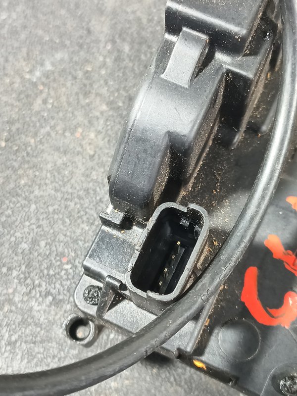 Fecho Porta RENAULT CLIO III FRENTE ESQUERDO 300123E