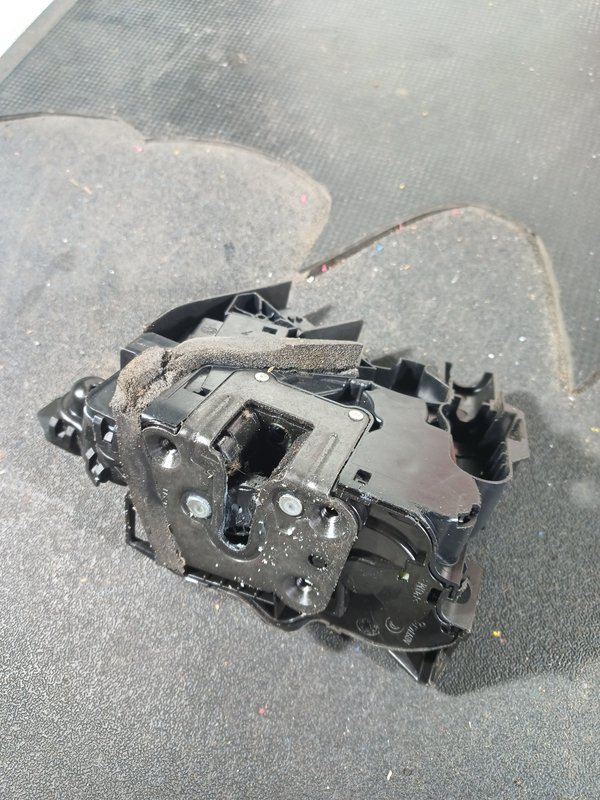 Fecho Porta RENAULT SCENIC IV FRENTE ESQUERDA 805037172R