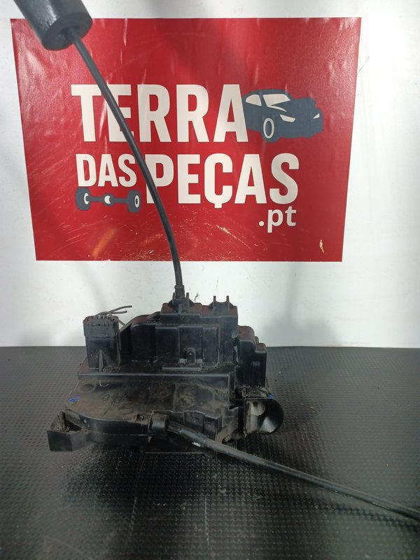 Fecho Porta RENAULT MEGANE III FRENTE ESQ 805030001RA