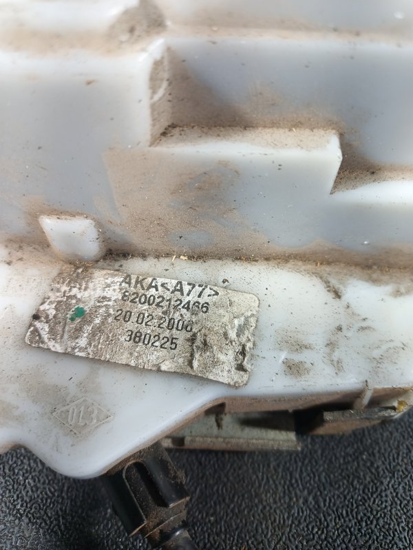 Fecho Porta RENAULT MEGANE II TRAZ ESQUERDA 8200212466