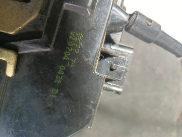 Fecho Porta RENAULT MEGANE II FRENTE DIREITA 027779