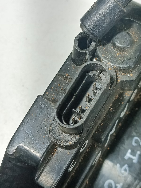 Fecho Porta RENAULT MEGANE II FRENTE DIREITA 027779