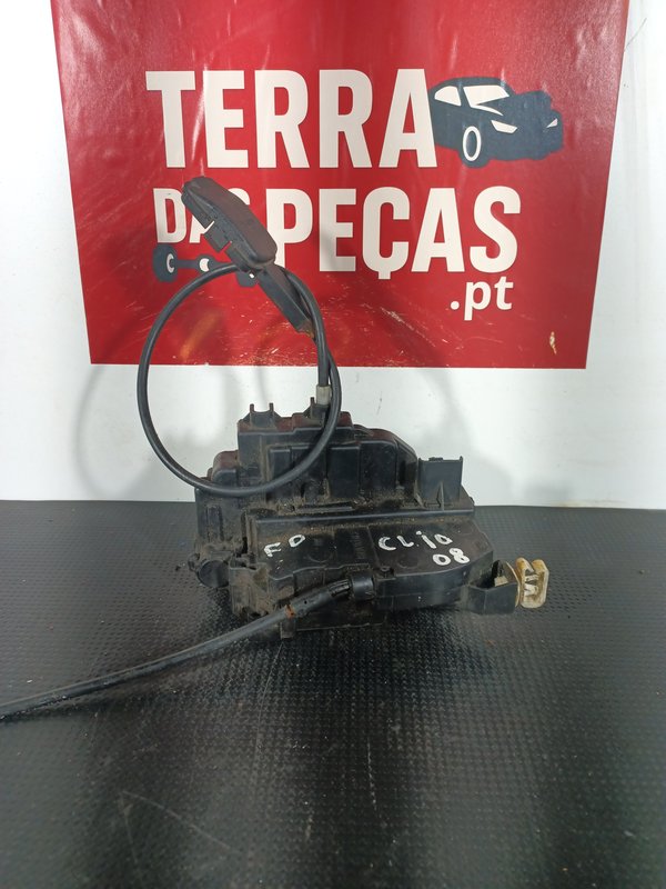 Fecho Porta RENAULT CLIO III FRENTE DIREITO 300125C