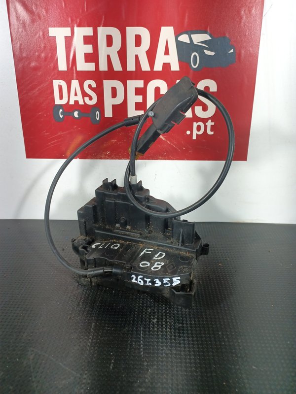Fecho Porta RENAULT CLIO III FRENTE DIREITO 300125E