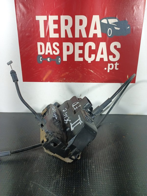Fecho Porta RENAULT SCENIC II FRENTE DIREITO 119121