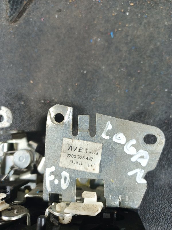 Fecho Porta DACIA LOGAN I FRENTE DIREITA 8200928447