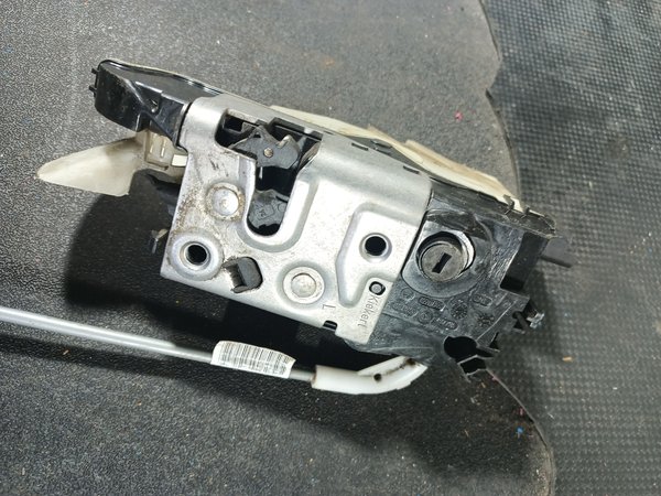 Fecho Porta CITROEN C4 II FE 9685351380