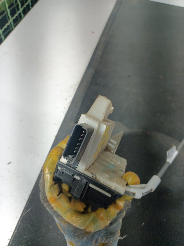 Fecho Porta CITROEN C4 II FE 9665351380