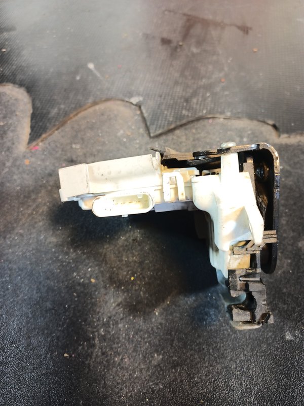 Fecho Porta AUDI A1 / SEAT LEON III 8X1837016C