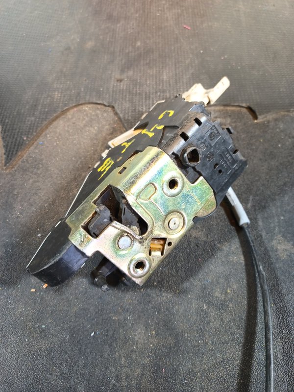 Fecho Porta CITROEN C4 I TRAZ ESQUERDO 9647172780F