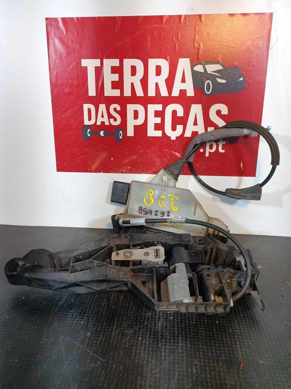 Fecho Porta PEUGEOT 208 I TRAZ ESQUERDO 40737192