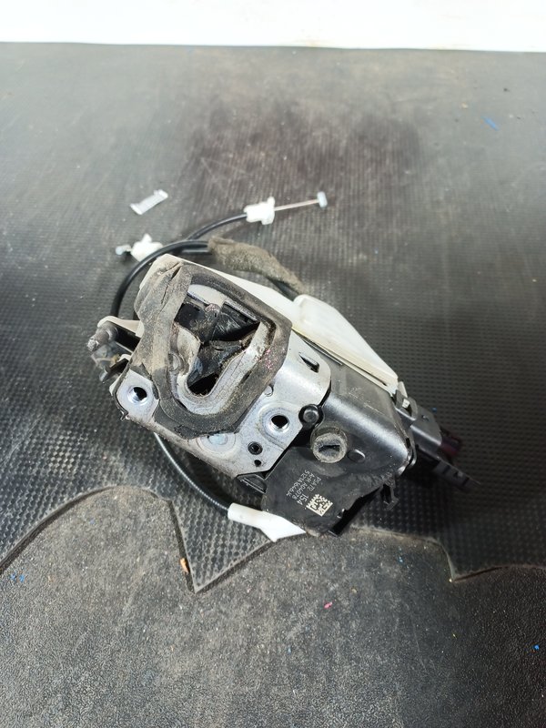 Fecho Porta CITROEN C5 III TRAZ ESQUERDO PSA732154