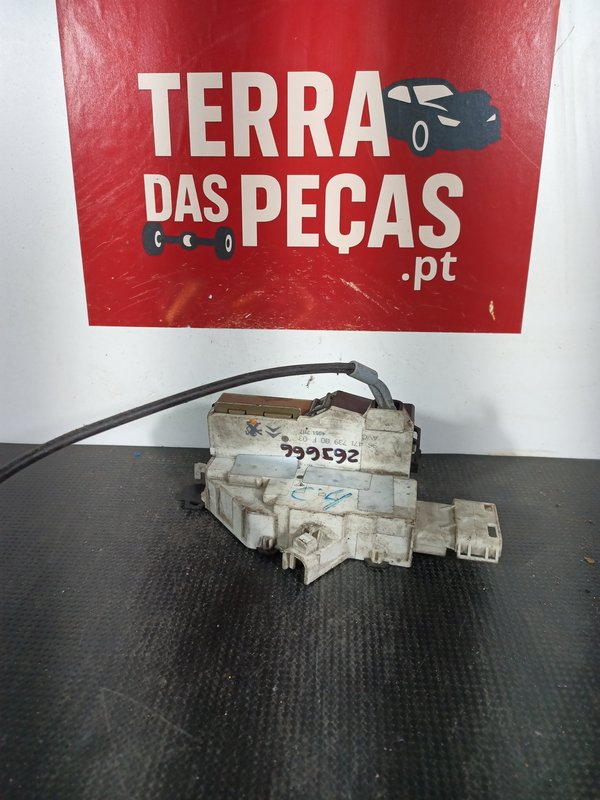 Fecho Porta CITROEN C4 FRENTE ESQUERDA 9647173980F