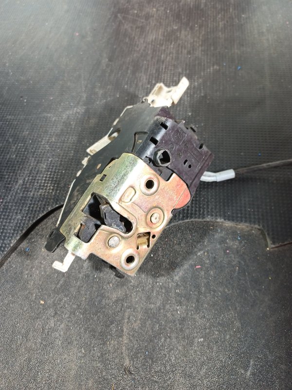 Fecho Porta CITROEN C4 FRENTE ESQUERDA 9647173980F
