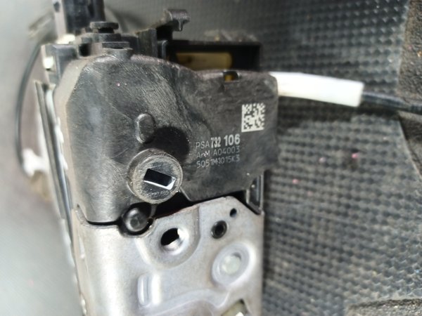 Fecho Porta PEUGEOT 308 TRAZ ESQUERDO PSA732106