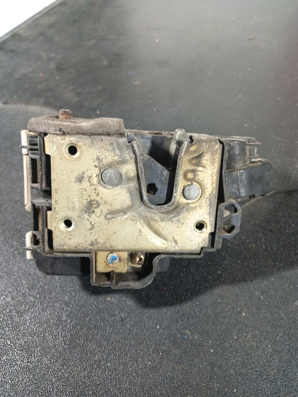 Fecho Porta VW GOLF III / SEAT IBIZA II TD 1H4862154