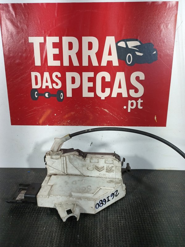Fecho Porta PEUGEOT 3008 I FRENTE DIREITO PSA825154