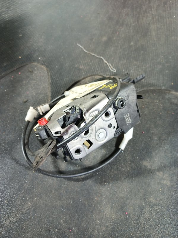 Fecho Porta PEUGEOT 308 TRAZ ESQUERDA PSA567163