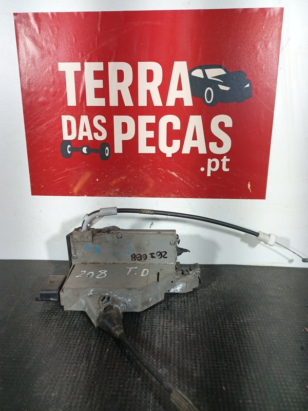 Fecho Porta PEUGEOT 208 TRAZ DIREITA 9688080980