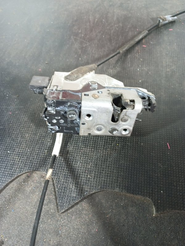 Fecho Porta PEUGEOT 208 TRAZ DIREITA 9688080980