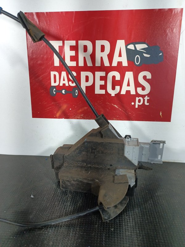 Fecho Porta CITROEN C4 I TRAZ DIREITA 9686733780