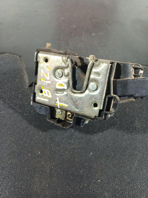 Fecho Porta SEAT IBIZA II TRASEIRA DIREITA 1HM862154A