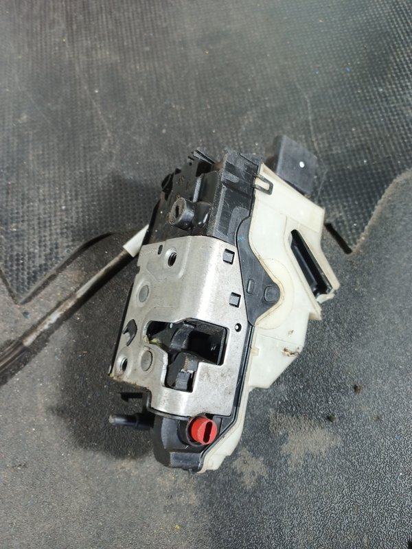 Fecho Porta CITROEN C4 TRAZ DIREITA 9685352080