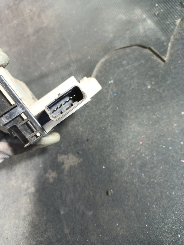 Fecho Porta CITROEN C4 TRAZ DIREITA 9685352080