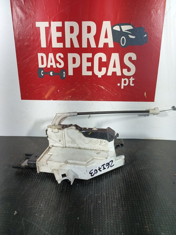 Fecho Porta CITROEN C3 II TRAZ DIREITA PSA732315