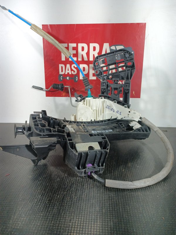 Fecho Porta MERCEDES CLASSE A TRAZ DIREITO A2047302835