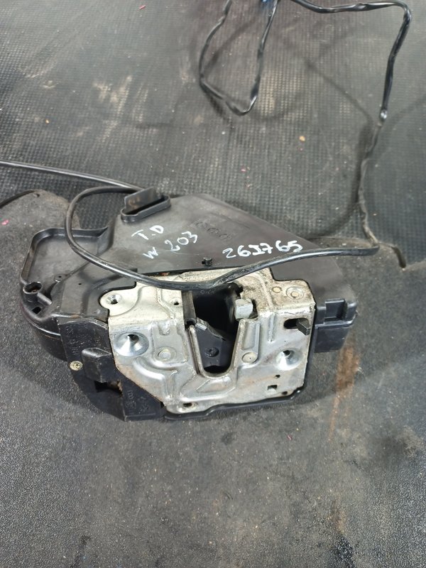 Fecho Porta MERCEDES CLASSE C TRAZ DIR 2037300235