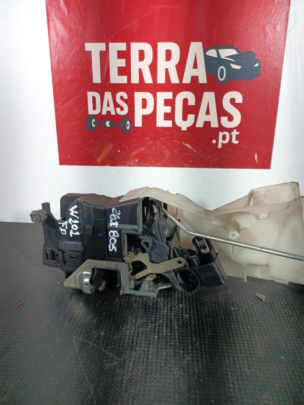 Fecho Porta MERCEDES CLASSE C FRENTE DIR 2027231408
