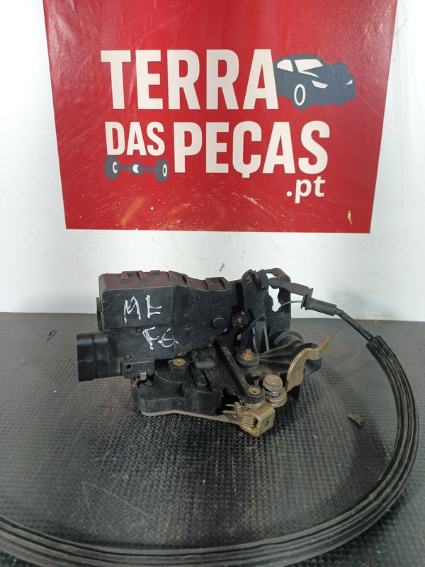 Fecho Porta MERCEDES CLASSE ML FRENTE ESQ 1637202535