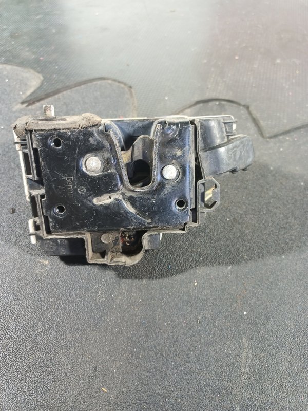 Fecho Porta VW POLO III TRAZ DIRETO 6N4839016C