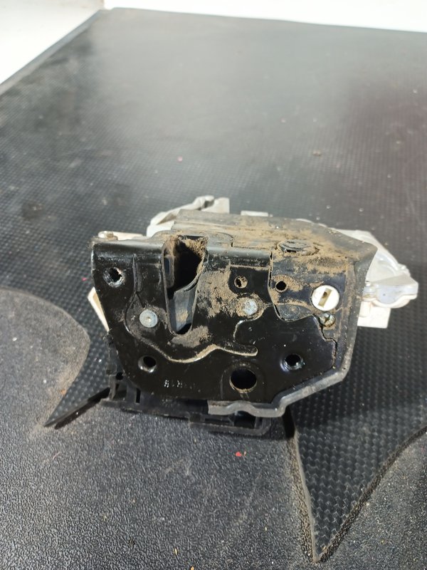 Fecho Porta SEAT LEON II TRAZ DIREITA 1P0839016