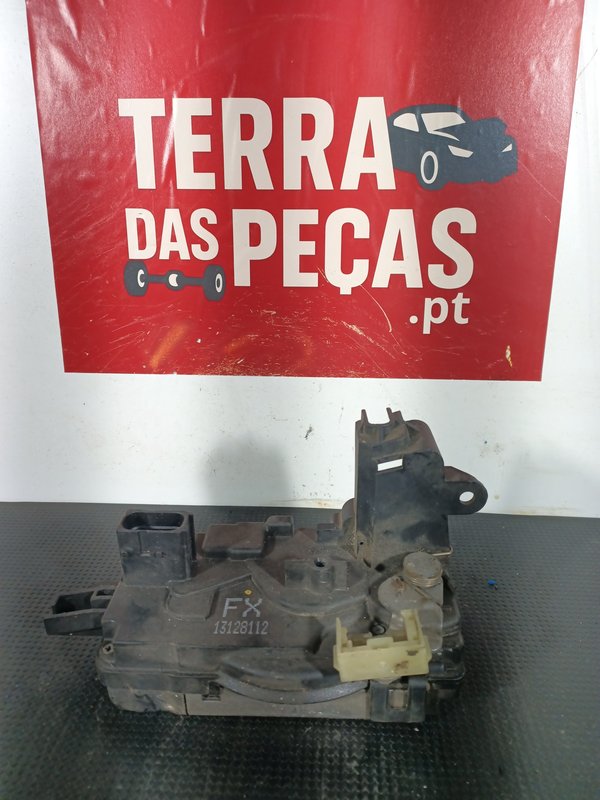 Fecho Porta OPEL ASTRA H FRENTE DIR 13128112