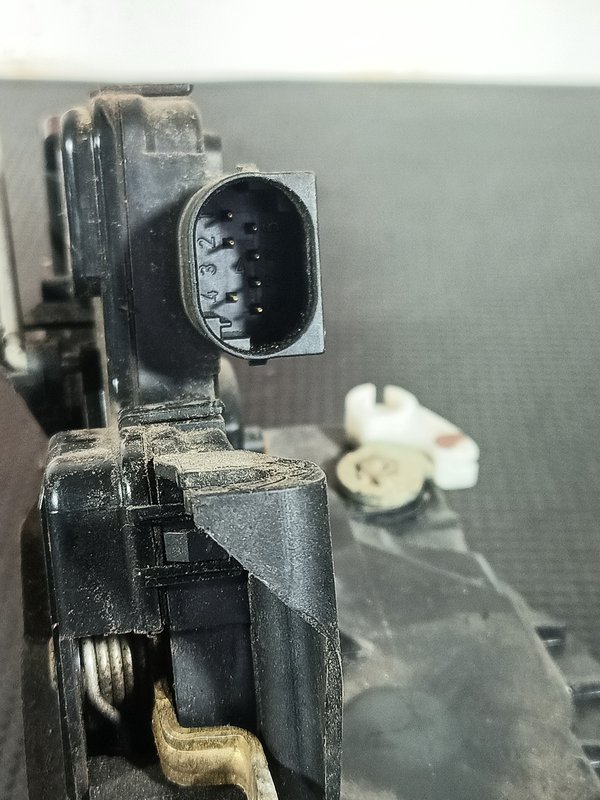 Fecho Porta BMW S3 E46 TRAZ ESQ 7011245