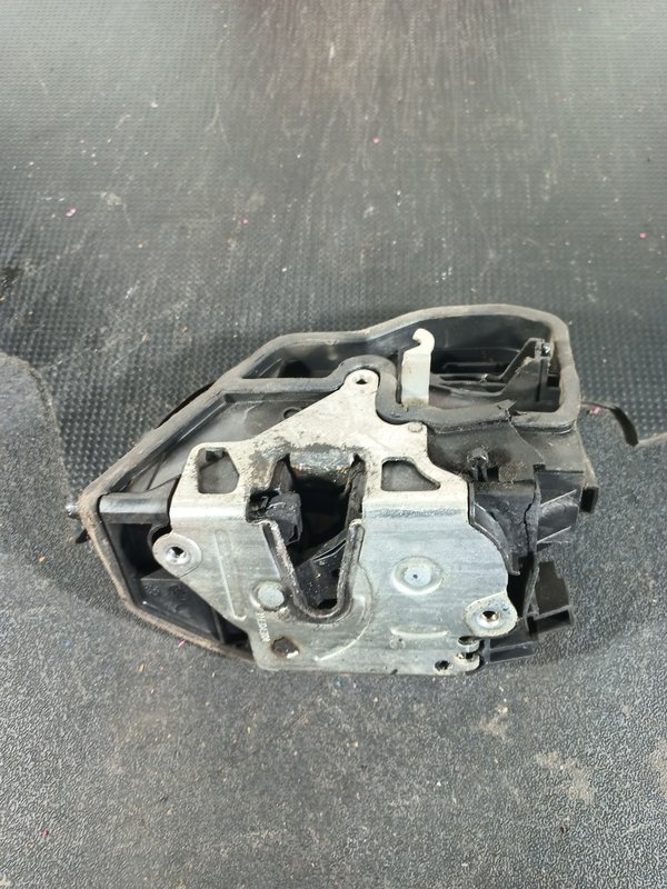 Fecho Porta BMW S1 E87 TRAZ ESQ 7167069