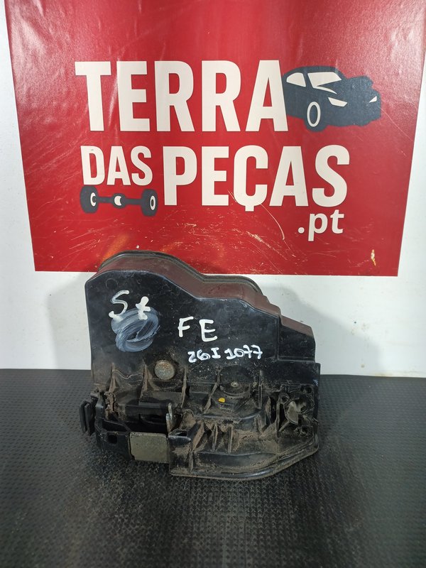 Fecho Porta BMW S1 E81/E87 FRENTE ESQ 7167077