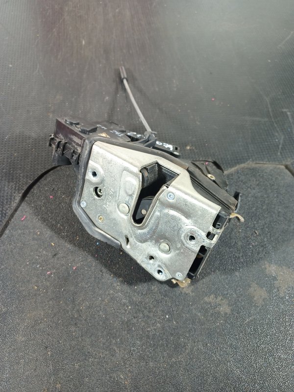 Fecho Porta BMW S3 E46 FRENTE ESQ 7011241