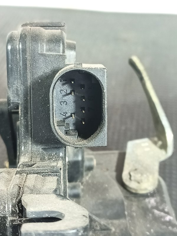 Fecho Porta BMW S3 E46 FRENTE ESQ 8196031