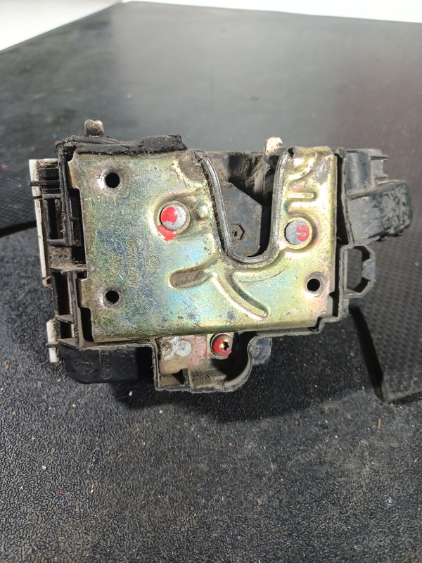 Fecho Porta VW GOLF III TRAZ ESQUERDO 1H4862153
