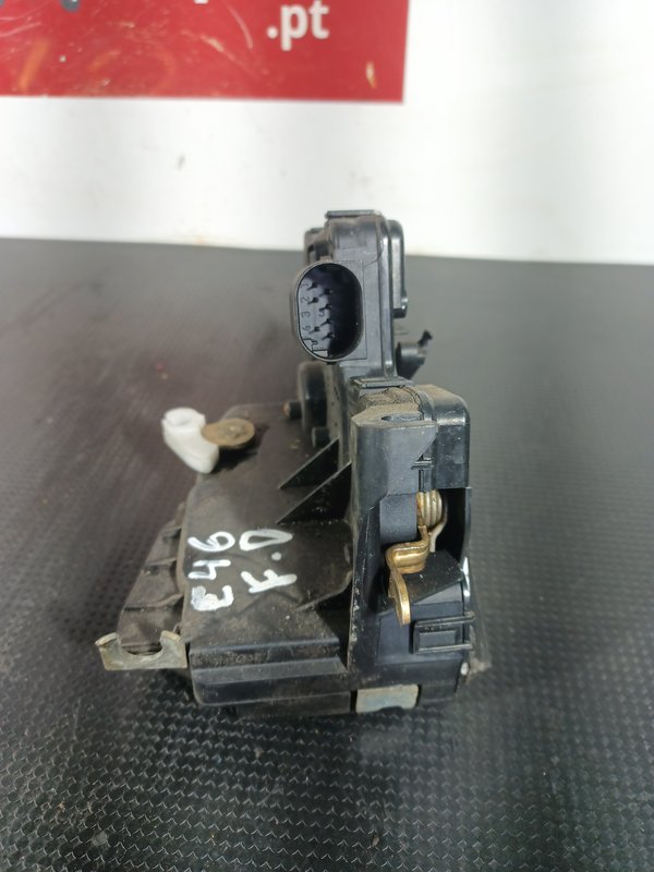 Fecho Porta BMW S3 E46 FRENTE DIR 7011244
