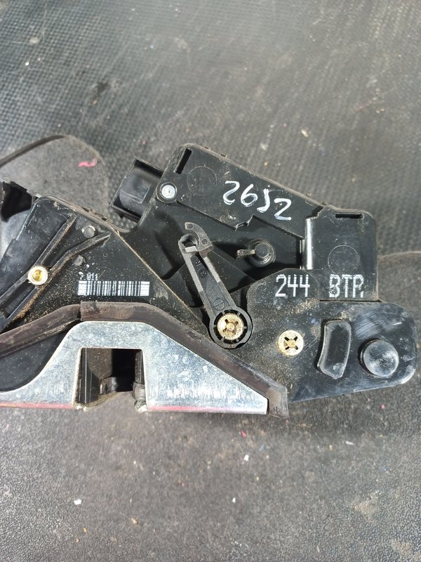 Fecho Porta BMW S3 E46 FRENTE DIR 7011244