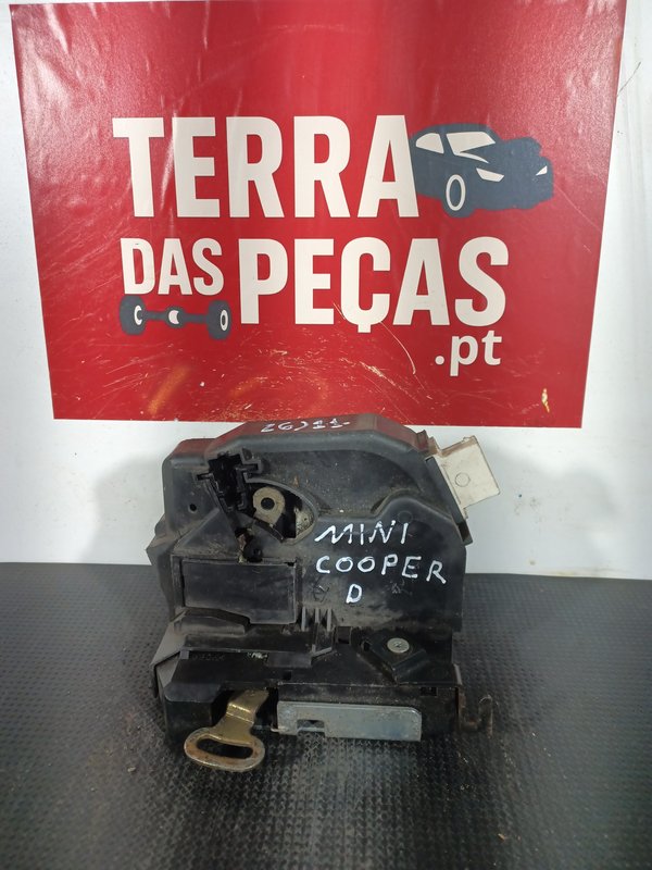 Fecho Porta MINI R50/R53 FRENTE DIREITA 97840556769